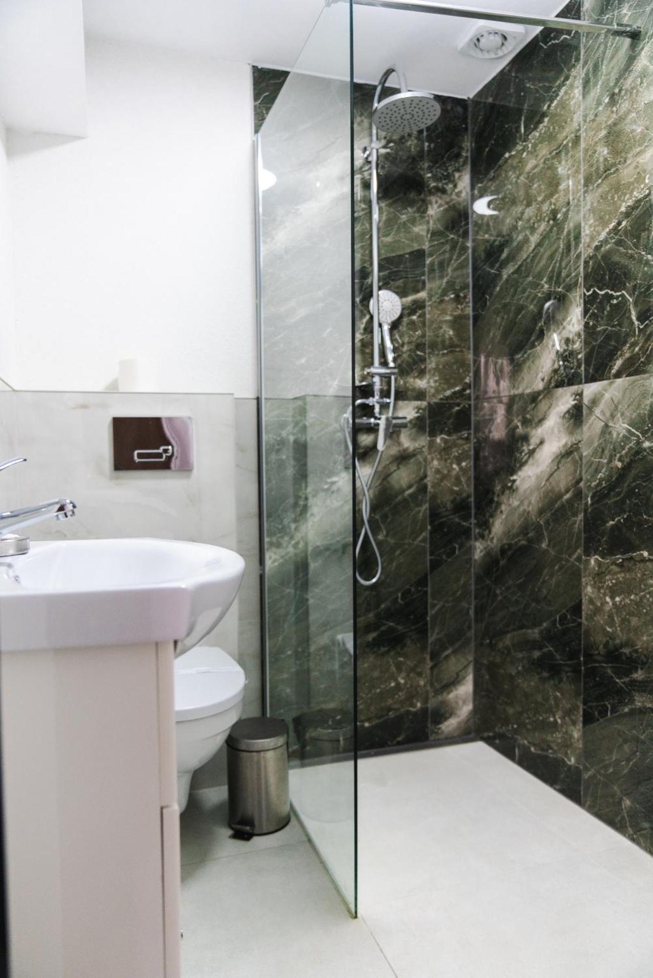 Myda Hotel Apahida ภายนอก รูปภาพ