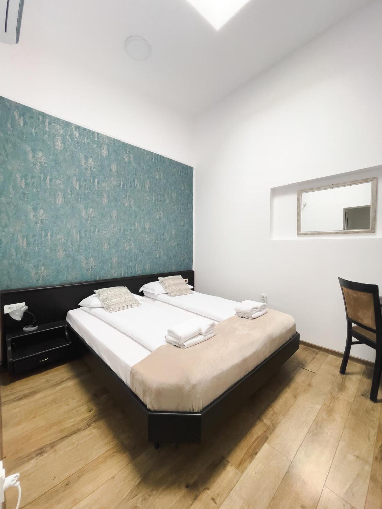 Myda Hotel Apahida ภายนอก รูปภาพ